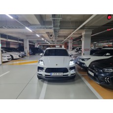 21년식 포르쉐 마칸