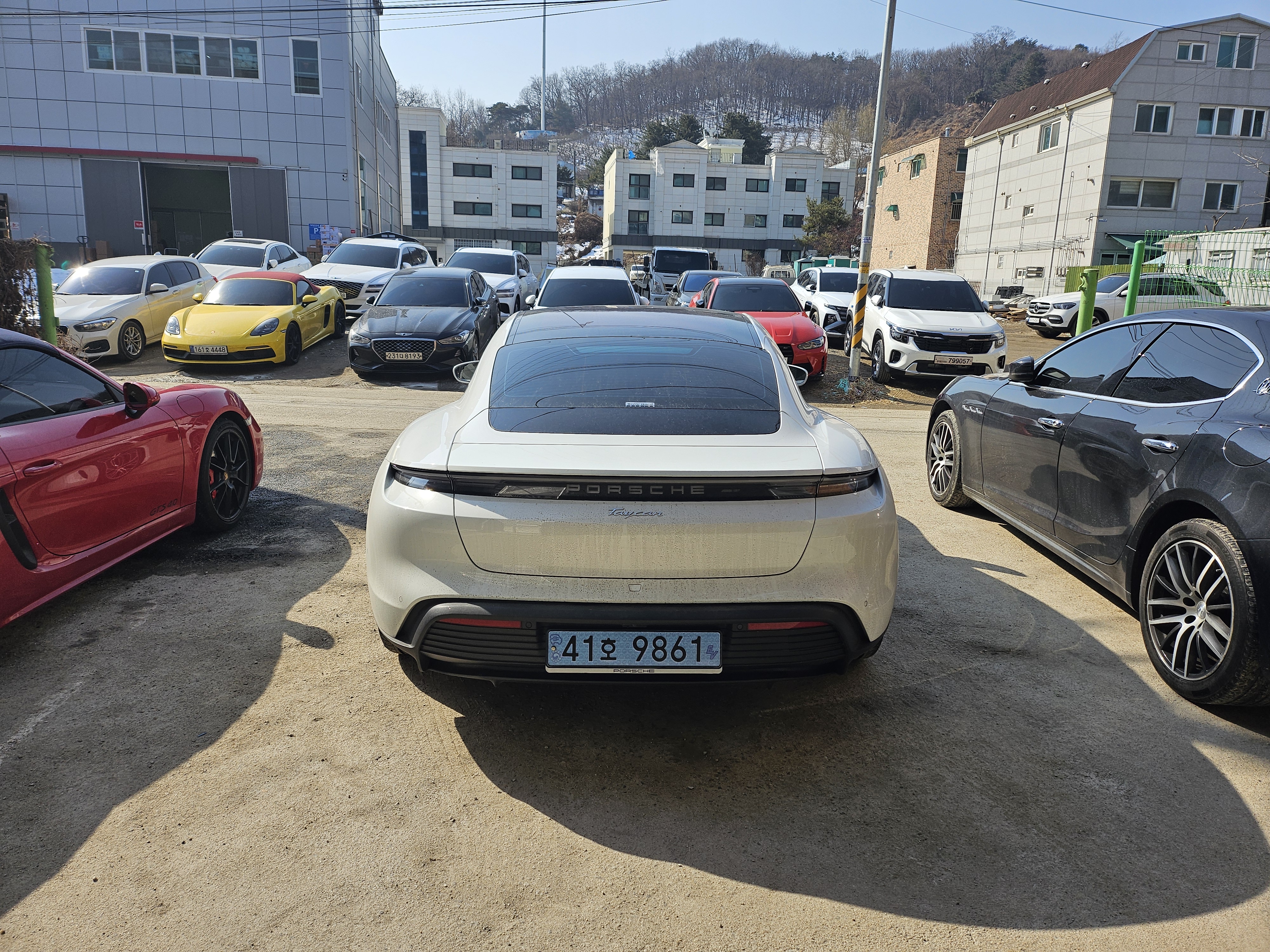 25년식 포르쉐 타이칸