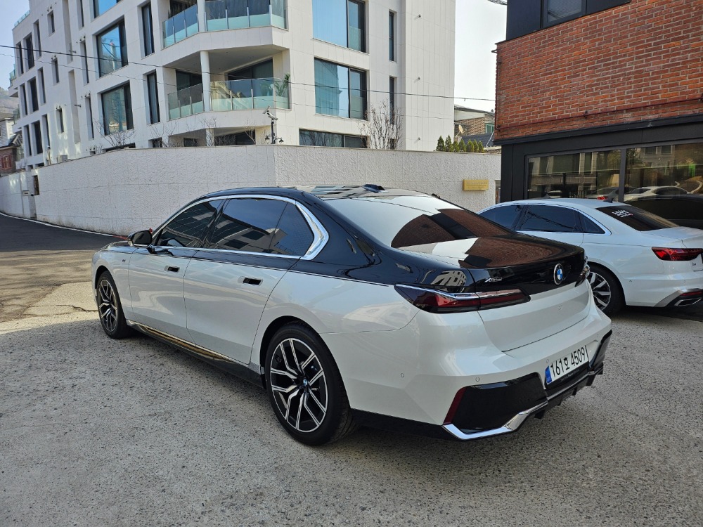 25년식 BMW 740i