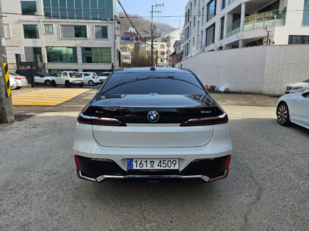 25년식 BMW 740i