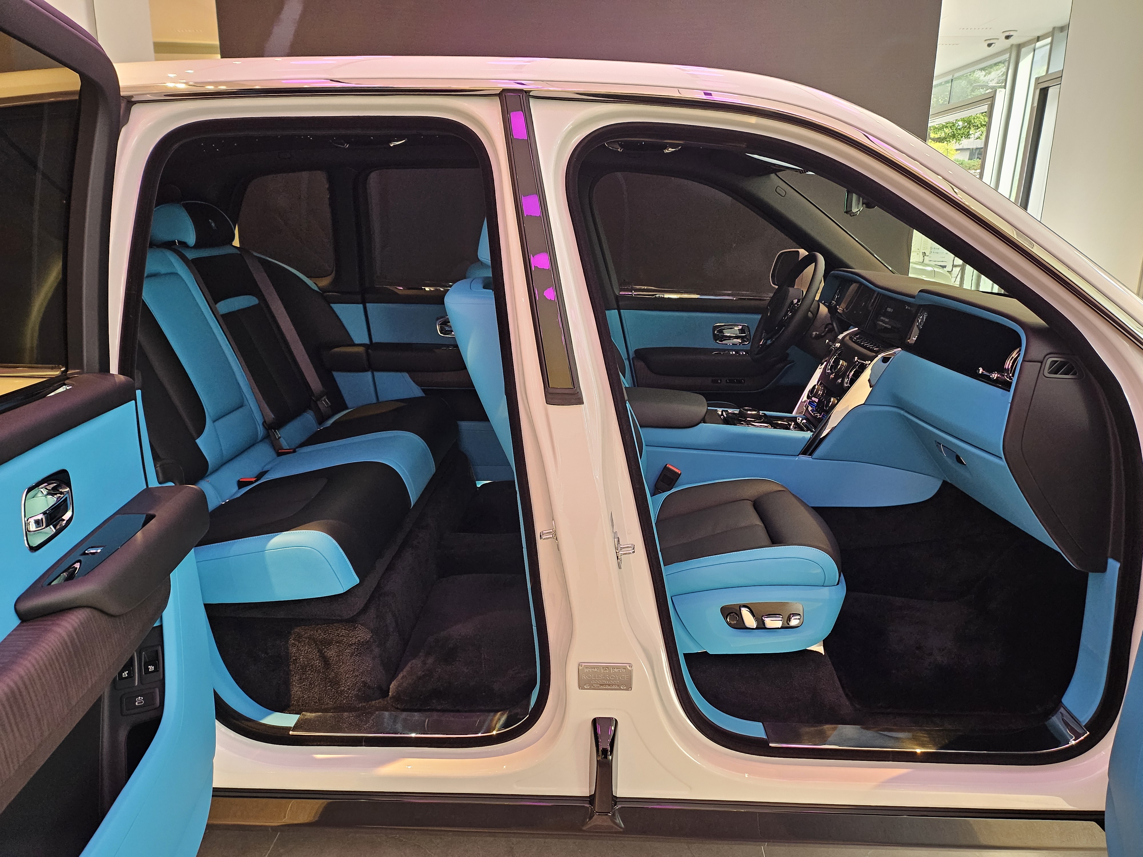 25년식 롤스로이스 컬리넌 시리즈2